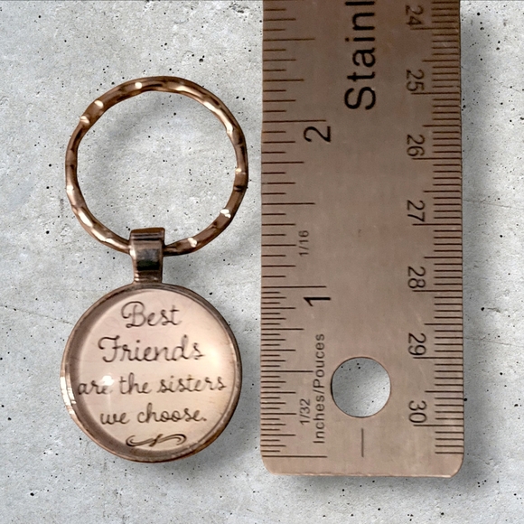 Best Friend Quote Keychain - Picture 2 of 5